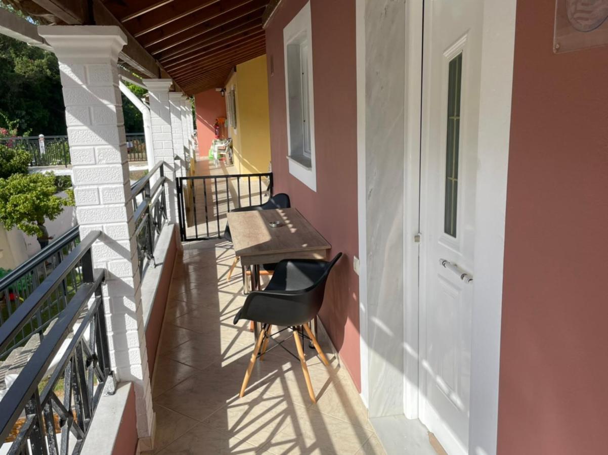 Ferienwohnung Angelika House 2 Marathiás Exterior foto